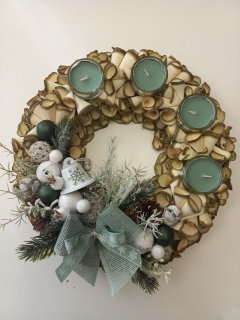 Adventní věnec z dřevěných hoblin - tyrkysový